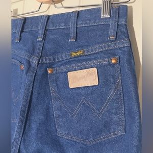 WOMEN’S WRANGLERS STRAIGHT LEG 27/31